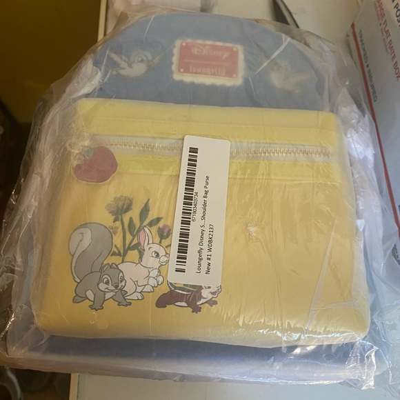 Loungefly Handbags - Loungefly Disney Snow White bag